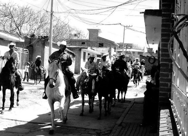 -Por la sombrita- (18 nov 2012)